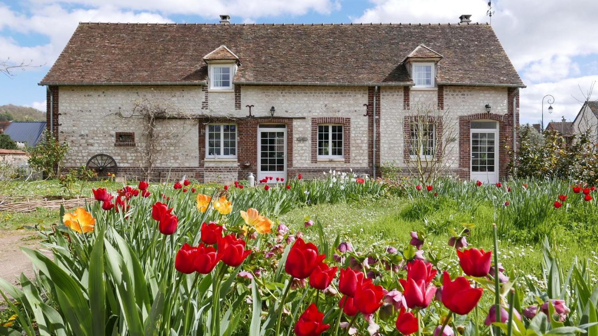 Les Jardins De Felicie Villa Poses Exterior photo